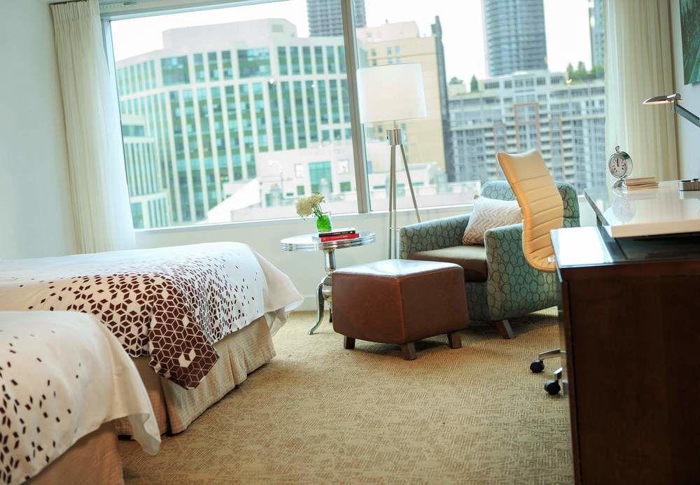 Toronto Marriott City Centre Hotel Екстер'єр фото
