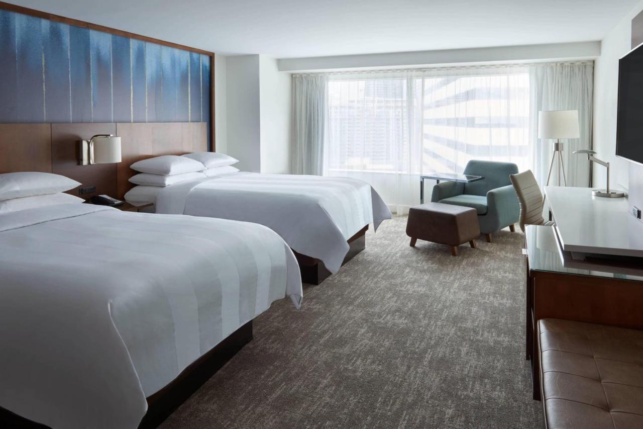 Toronto Marriott City Centre Hotel Екстер'єр фото