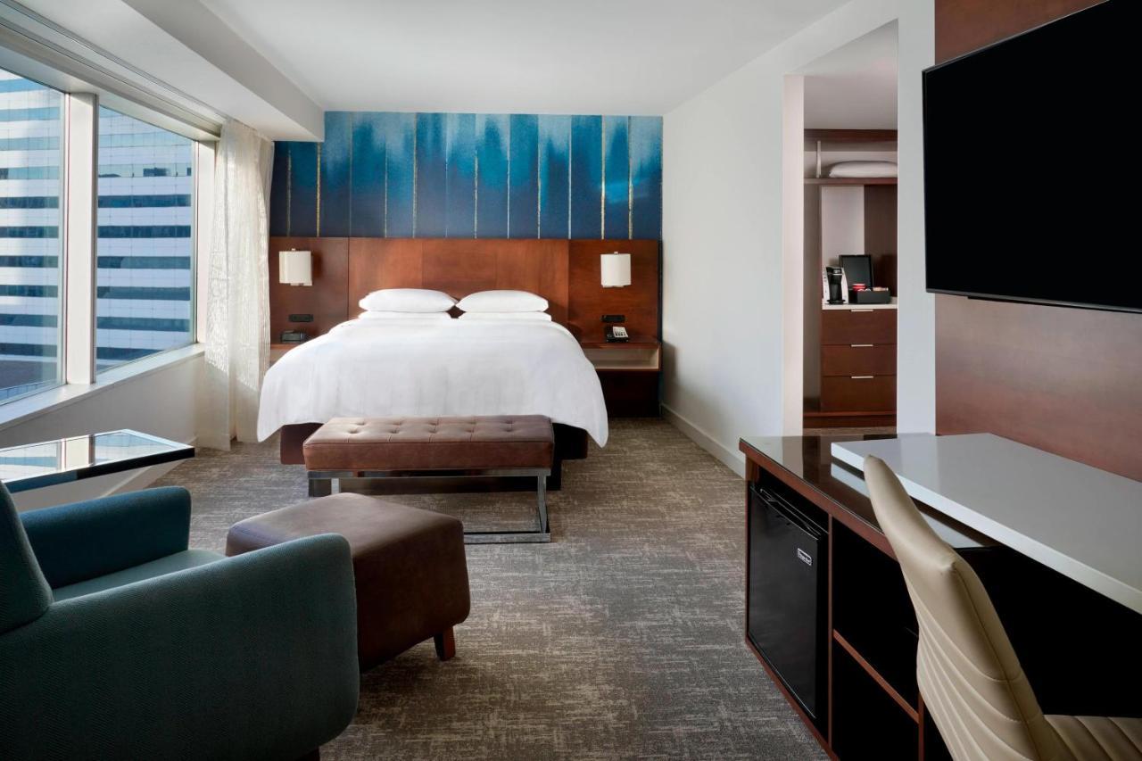 Toronto Marriott City Centre Hotel Екстер'єр фото