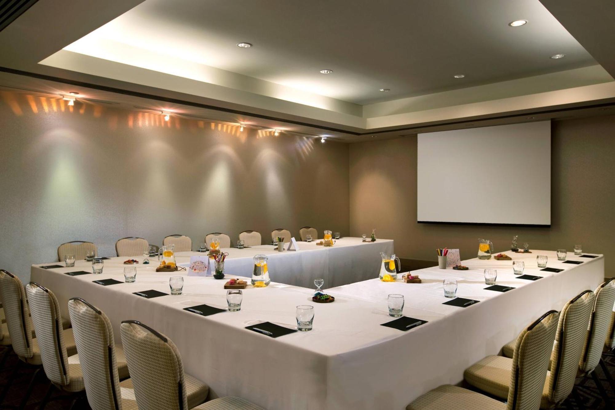 Toronto Marriott City Centre Hotel Екстер'єр фото